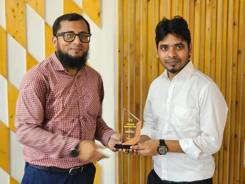 Phenomenal Squad Leader Award presented to Alberuni Azad in 2024